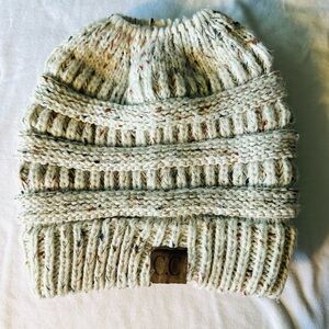 CC oatmeal confetti ponytail beanie
